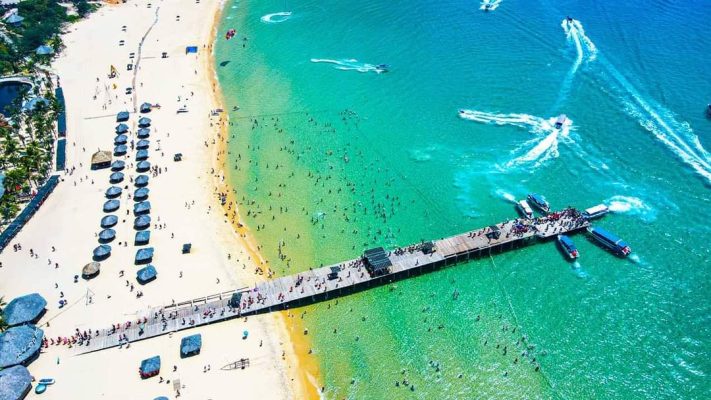 Bãi biển kỳ co xinh đẹp và quyến rũ